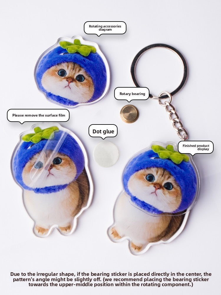 Cat-themed keychain with step-by-step assembly instructions on a white background